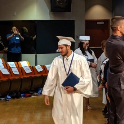 00000IMG_00000_BURST20190530105035532_COVER-810x1080